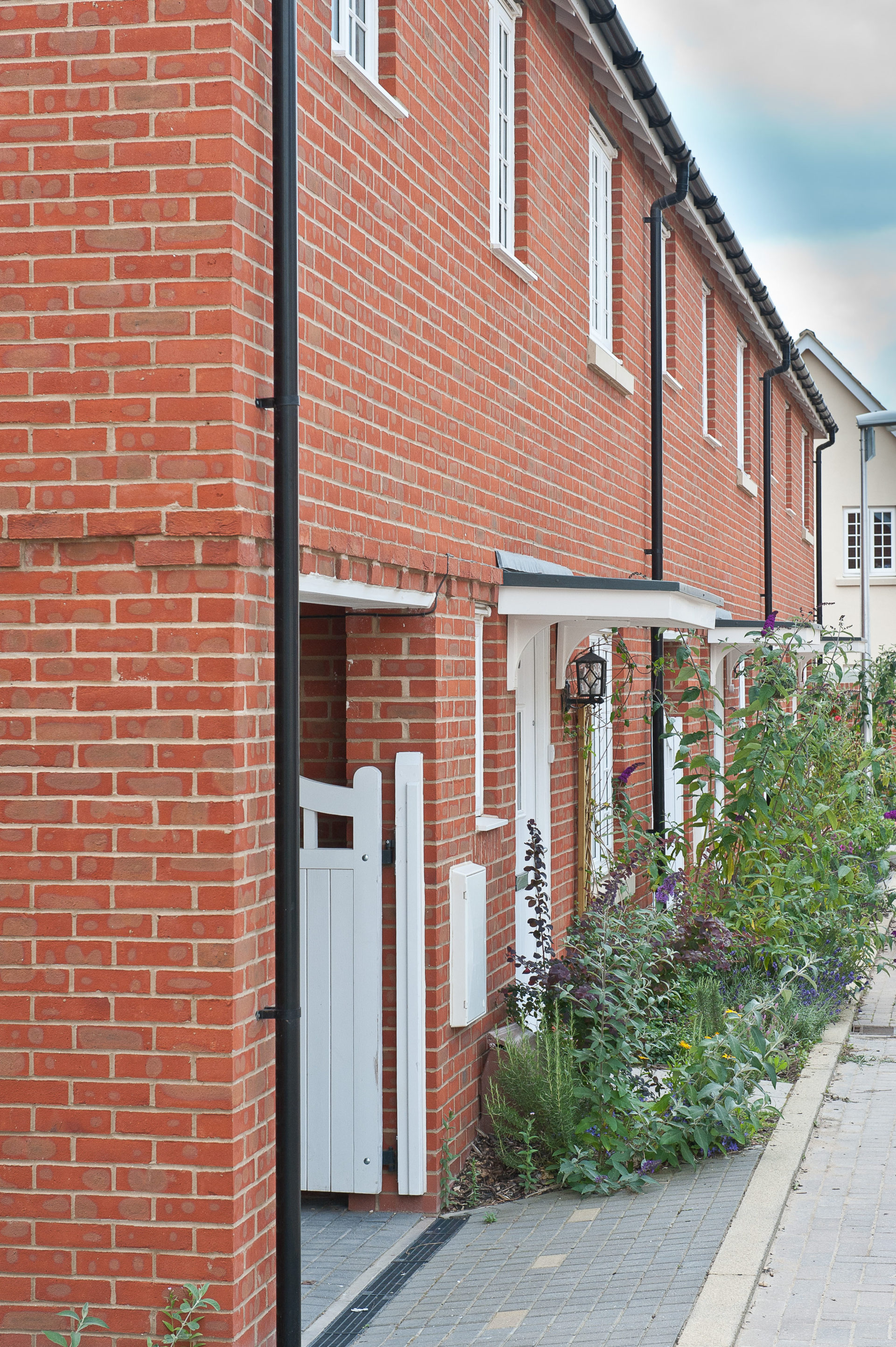 Atherstone Red Multi Brick Outhaus